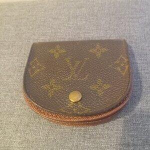 LOUIS VUITTON Monogram Porte Monnaie Gousset Coin Pouch Wallet